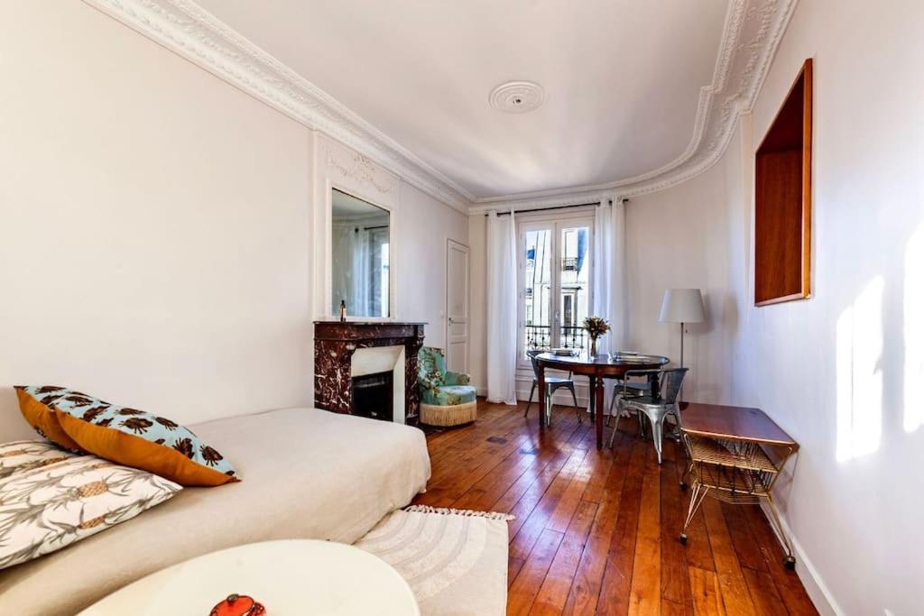 Charmant Appartement Au Coeur De Paryż Zewnętrze zdjęcie