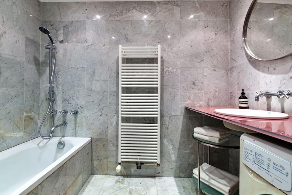 Charmant Appartement Au Coeur De Paryż Zewnętrze zdjęcie